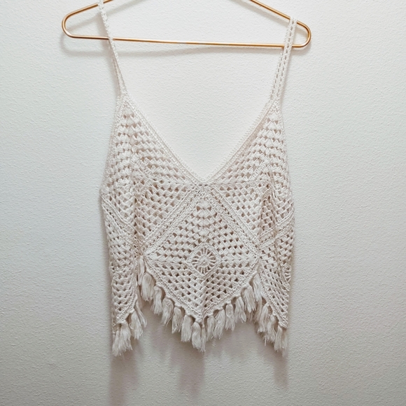 American Eagle Outfitters Tops - 💋 AE white crochet tank top